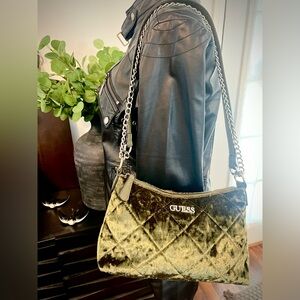 Guess crossbody/shoulder bag. Olive color. Velvet